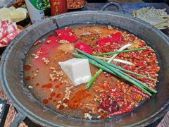 -四小区火锅·巷子里的重庆火锅(花照壁店)