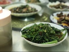 -洪霞餐馆