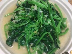 -盒马鲜生(红莲店)