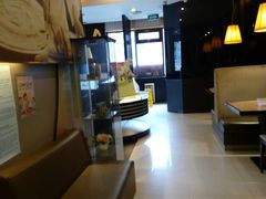 -必胜客(机场路店)