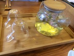 -more than meow吴止猫主题餐厅(承德 中船汇店)