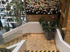 -新华里咖啡书吧(新华书店小寨店)