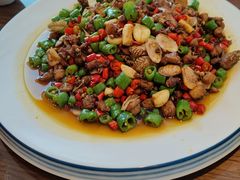 -有红鸡毛店·川菜(建设路店)