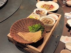 -那家老院子东北菜.饺子.小鸡炖蘑菇(宁山店)