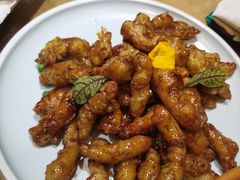 -山楂树融合菜餐厅