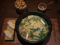 -银米·云南传统过桥米线(双廊黑金冠店)