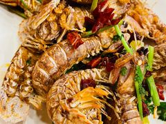 -老东镇啤酒屋海鲜加工·蒸汽海鲜·海鲜烧烤(台东店)