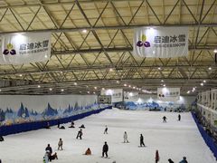-乔波室内滑雪场