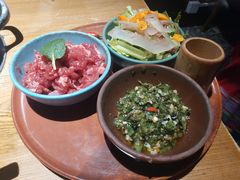 现炒辣椒小黄牛-吃饭皇帝大土家民族菜(正大广场店)