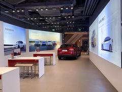 -TESLA 特斯拉(上海太古汇体验店)