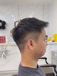-尤司男士国潮理发馆