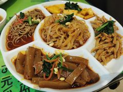 小吃五拼-令氏家外家周秦食府(高新店)