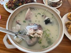 -美顺香食府鱼头老店(雪野湖店)