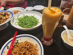 杨枝甘露-老头儿油爆虾·知味杭州(爱琴海购物中心)