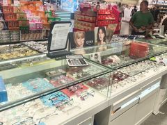 -美式眼镜·授权蔡司.依视路.尼康.豪雅.明月(南翔印象城店)