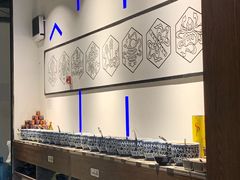 -尚尚仙·酸汤猪手·猪肚鸡火锅(华联万柳购物中心店)