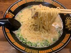 -一兰拉面(新宿中央东口店)