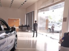 -蔚来体验中心(北京亦庄店)