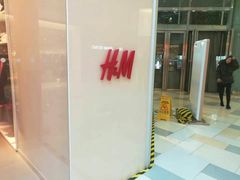 -H&M(鹏欣水游城店)
