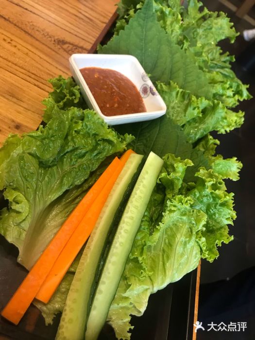 火炉亭炭火烤肉(总店)生菜拼盘图片