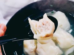 三鲜大馄饨-万寿斋(山阴路店)