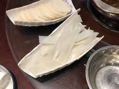 -亿诣蝎府炸酱面羊蝎子火锅(酷车小镇店)