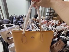 -广州周大福金融中心