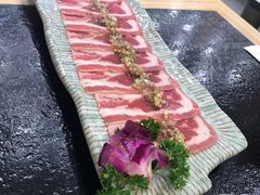 -臻牛烤肉