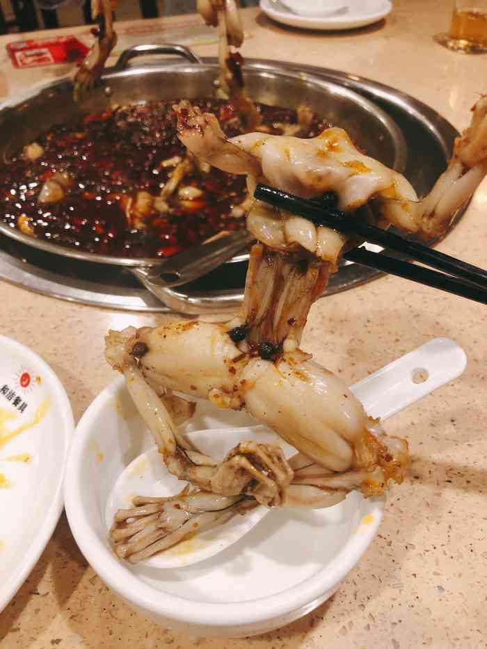 小渝香美蛙鱼头(西大东门店)-"距离西大有点点距离.