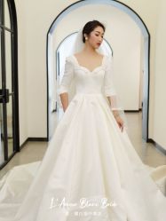 -禕·愫白婚纱商店