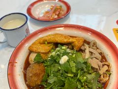 -刘二姐襄阳牛肉面(鸟巢店)