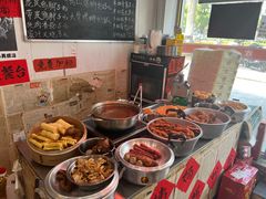 -柳州肥姨妈大骨螺蛳粉(东靖路店)