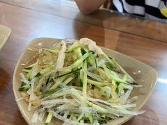 -亮亮面馆(经六路店)