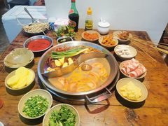 -四小区火锅·巷子里的重庆火锅(花照壁店)