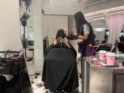 -SALON DE VANHADA