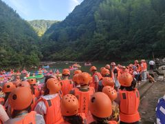 -安吉龙王山峡谷漂流