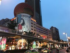 -王府井百货(总府店)