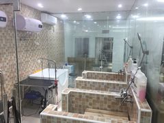 -汪小喵宠物·戴维斯乐芳希施宠馨宝皮毛调理洗护店