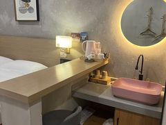 -闲隅江景艺术酒店(解放碑洪崖洞总店)