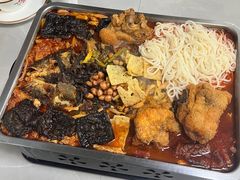 -在巷子里的烤肉店·螺蛳粉烤鱼·牛蛙(和美城店)
