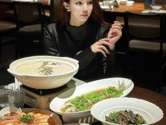 -许爷家·生态湖鲜(徐汇日月光店)
