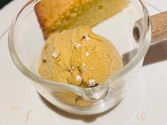 圣地亚哥杏仁挞配焦糖冰淇淋-AZUL by FUEL蓝色·法式酒馆(琶醍店)