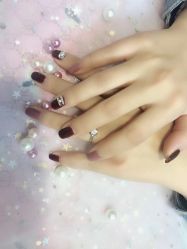 -闺蜜时间美甲美睫皮肤管理中心