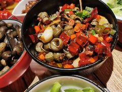 炒螺蛳-虾弄弄海派小龙虾·牛羊蝎子火锅