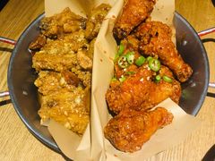 炸鸡翅一半一半-富乐满韩国正宗炸鸡韩国料理(虹泉路店)