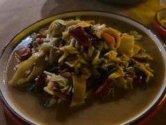 -拾光音乐餐酒吧(告庄星光夜市店)