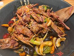 -风光老灶麻辣香锅(大成路翠微百货店)