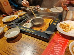 -老牌坊云南鱼豆花火锅(哈西万达店)