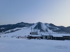 -辽阳弓长岭温泉滑雪场