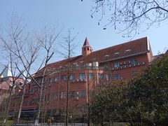 -魔方公寓(大宁国际店)